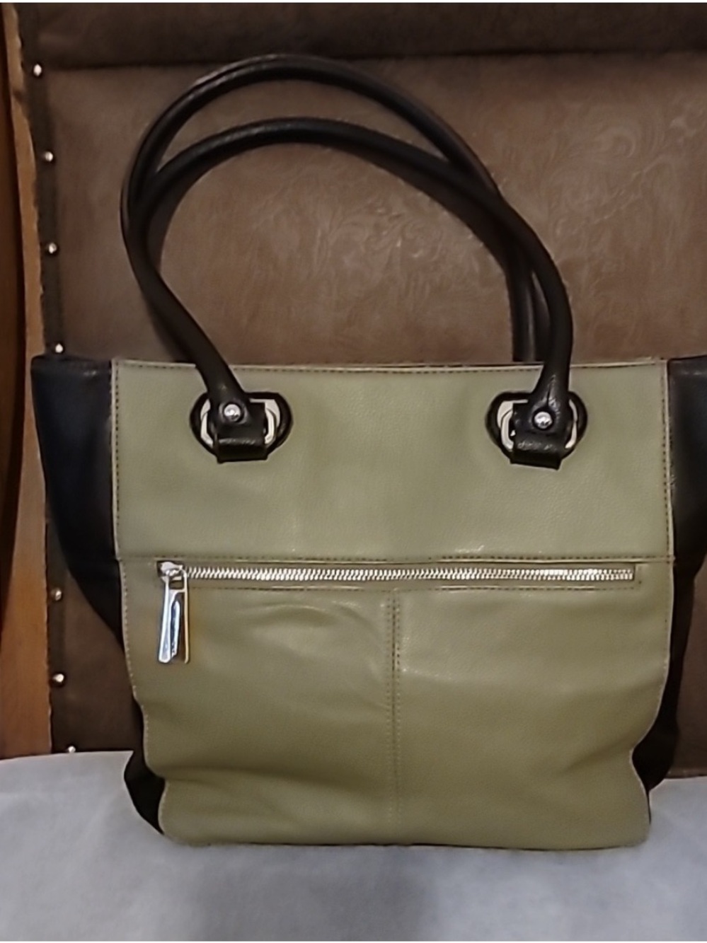 Tignanello vintage leather purse nice sized GUC